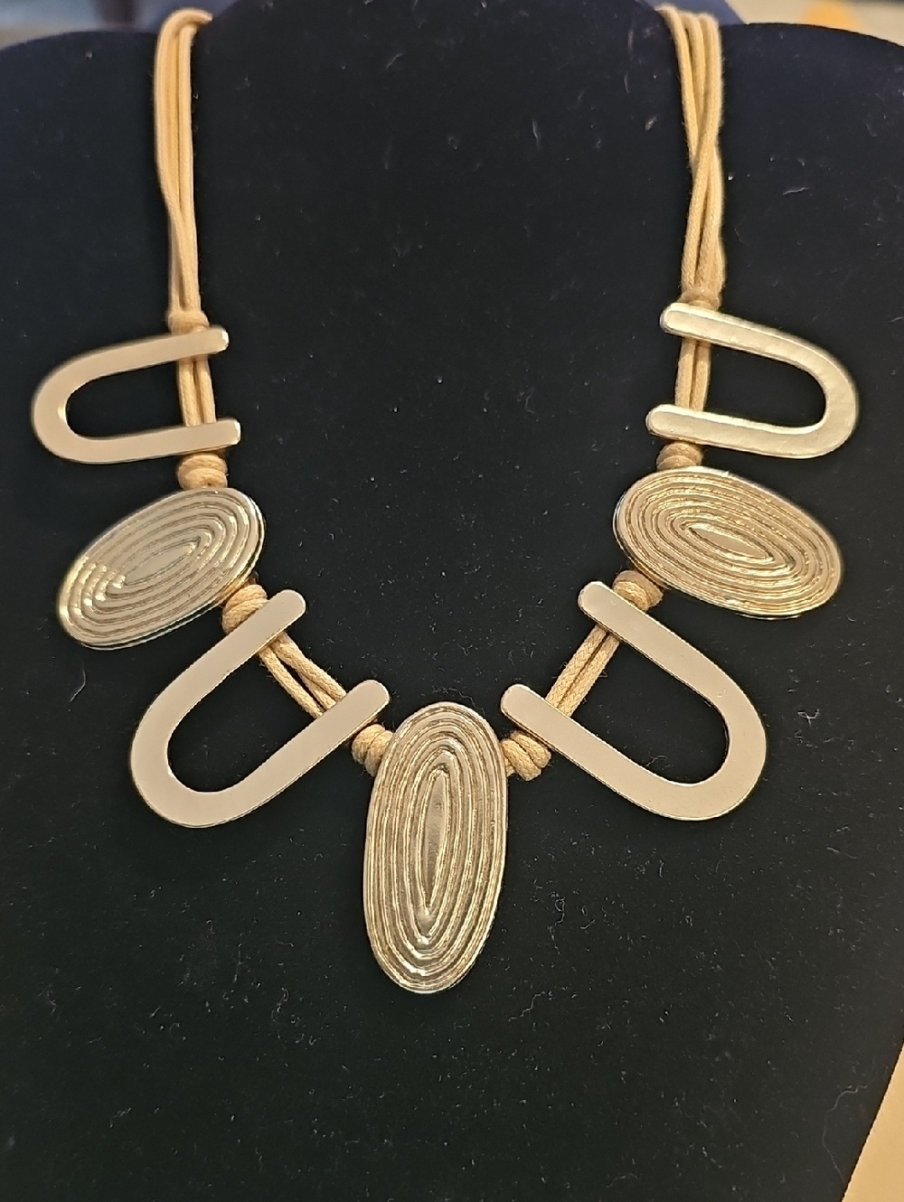 Chicos Zola Gold Statement Necklace with Oval Accents Necklace Women Jewelry